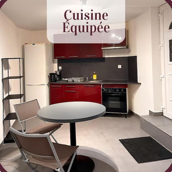Appartement 2 Pieces Rdc En Duplex Vue Cour Parking Gratuit A 20Metres 罗阿纳 外观 照片